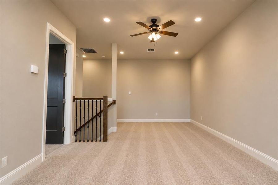 Spacious, unfurnished interior of a new home in Parkland, Fort Worth (Image 24). Spacious, unfurnished interior of a new home in Parkland, Fort Worth (Image 24).