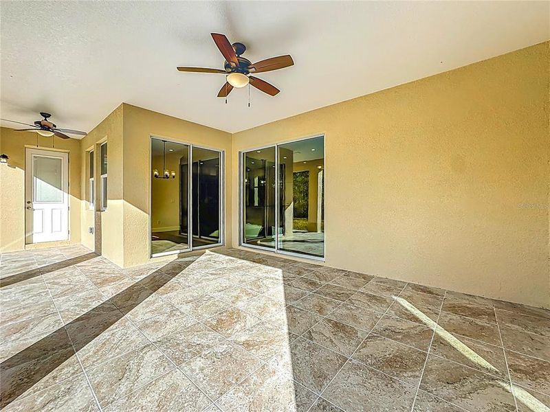 Exterior details and patio area of a home in , Orlando (Image 34).