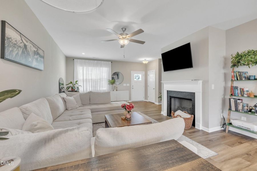 743 Hadstock Path-14