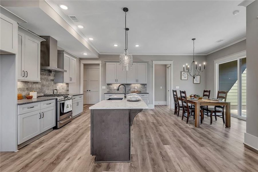 Furnished interior view inside a new home in , Jasper (Image 15).