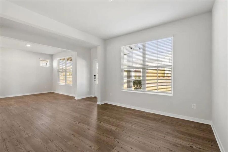 Spacious, unfurnished interior of a new home in Parkview Estates, South Fulton (Image 17).