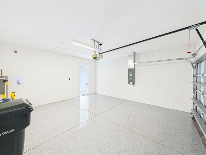 Spacious, unfurnished interior of a new home in , Sarasota (Image 60). Spacious, unfurnished interior of a new home in , Sarasota (Image 60).