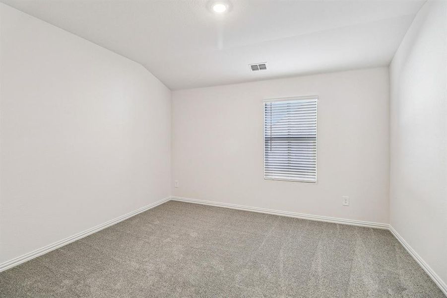 Spacious, unfurnished interior of a new home in River Ridge, Crandall (Image 29).