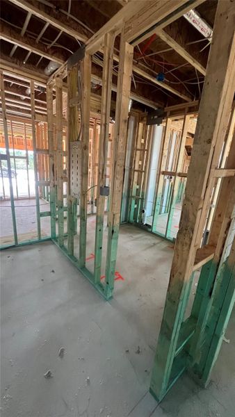 Spacious, unfurnished interior of a new home in Palmera Ridge, Leander (Image 11).