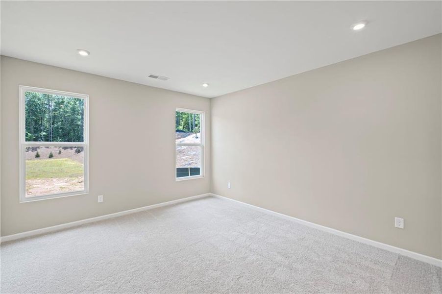 Spacious, unfurnished interior of a new home in Easton Park, Dallas (Image 12).