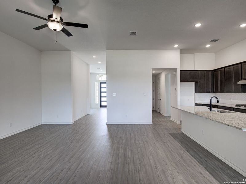 Spacious, unfurnished interior of a new home in The Reserve at Potranco Oaks, Castroville (Image 31).