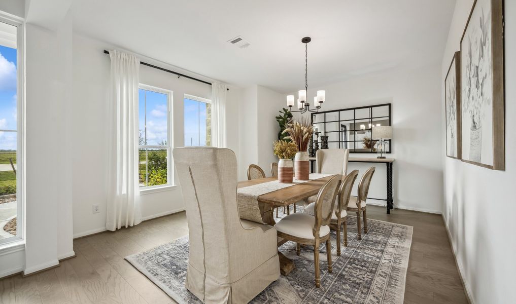 Lovely dining room