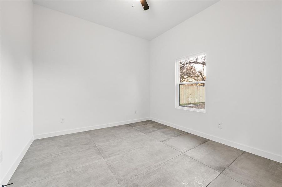 Spacious, unfurnished interior of a new home in , Dallas (Image 12).