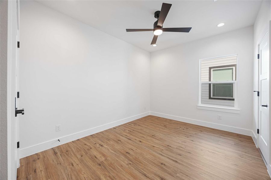 Spacious, unfurnished interior of a new home in , Houston (Image 15).