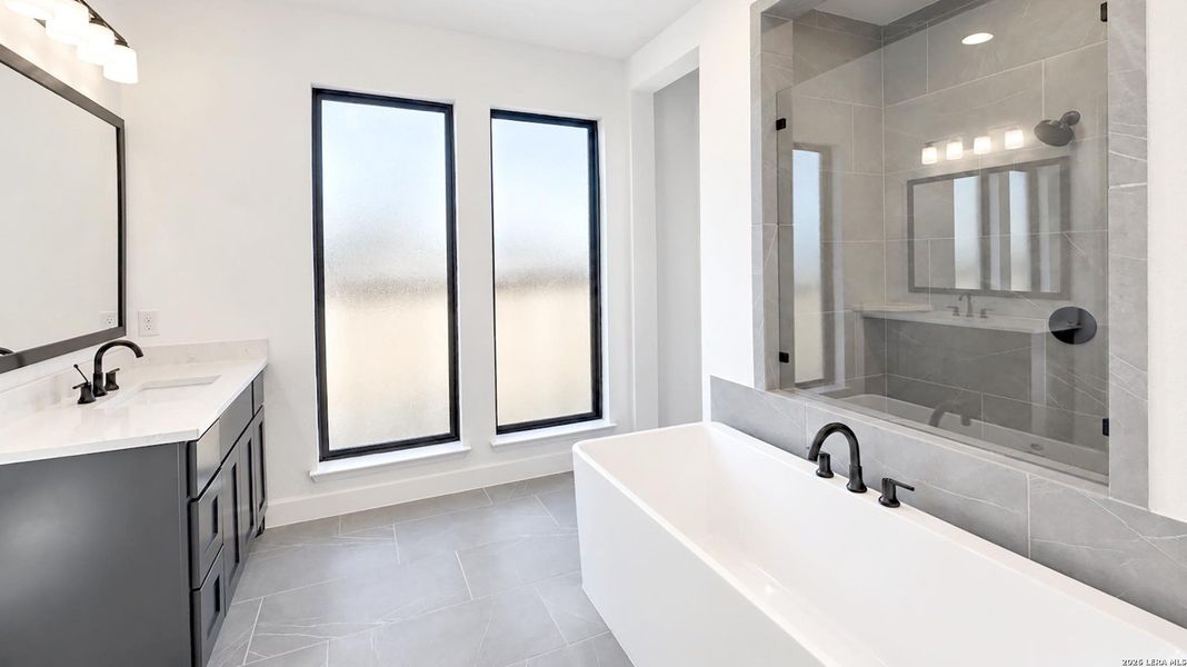 Furnished interior view inside a new home in Mayfair, New Braunfels (Image 6).