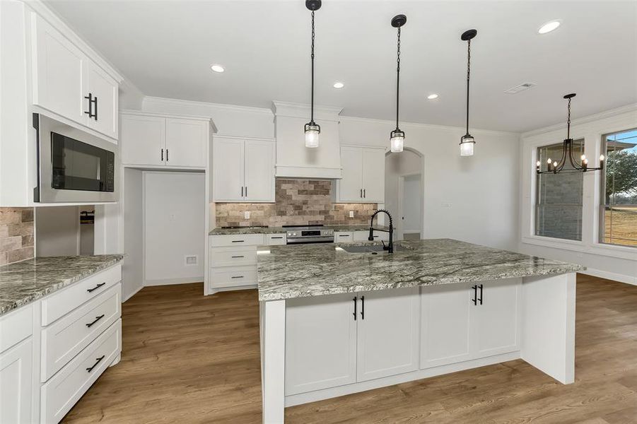 Furnished interior view inside a new home in , Mineral Wells (Image 10).