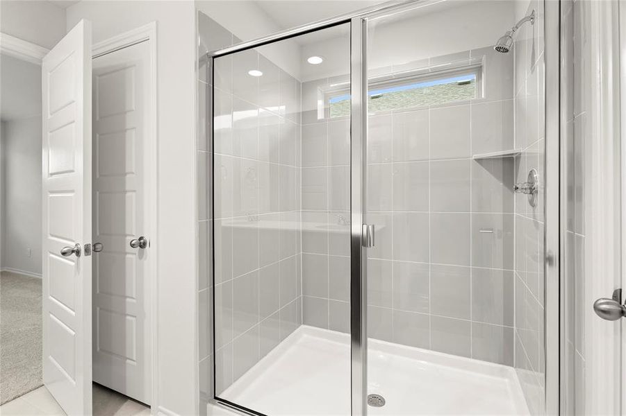 21. 3257 Mercer - Bath (2) 21. 3257 Mercer - Bath (2)