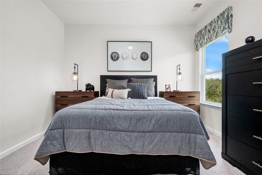 Photos shown are of a staged model home and are for illustration purposes only. Actual home features, finishes, and layout may vary.