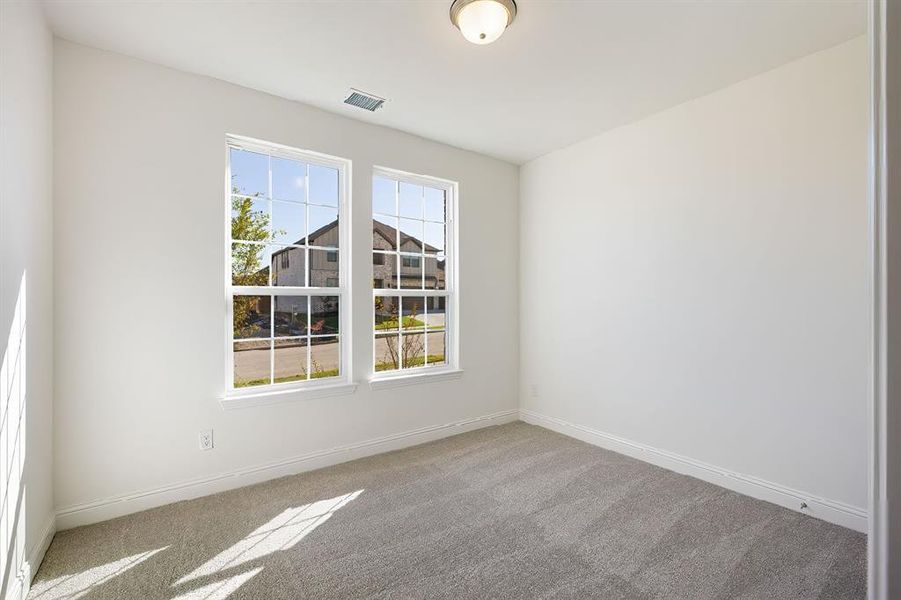 Spacious, unfurnished interior of a new home in Wildflower Ranch, Fort Worth (Image 10).