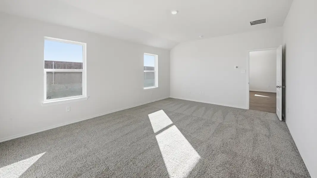 Spacious, unfurnished interior of a new home in Windrose, Pilot Point (Image 6). Spacious, unfurnished interior of a new home in Windrose, Pilot Point (Image 6).