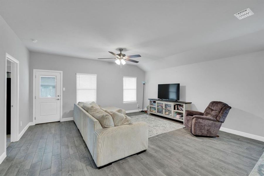 Furnished interior view inside a new home in The Parks of Alvarado, Alvarado (Image 14).