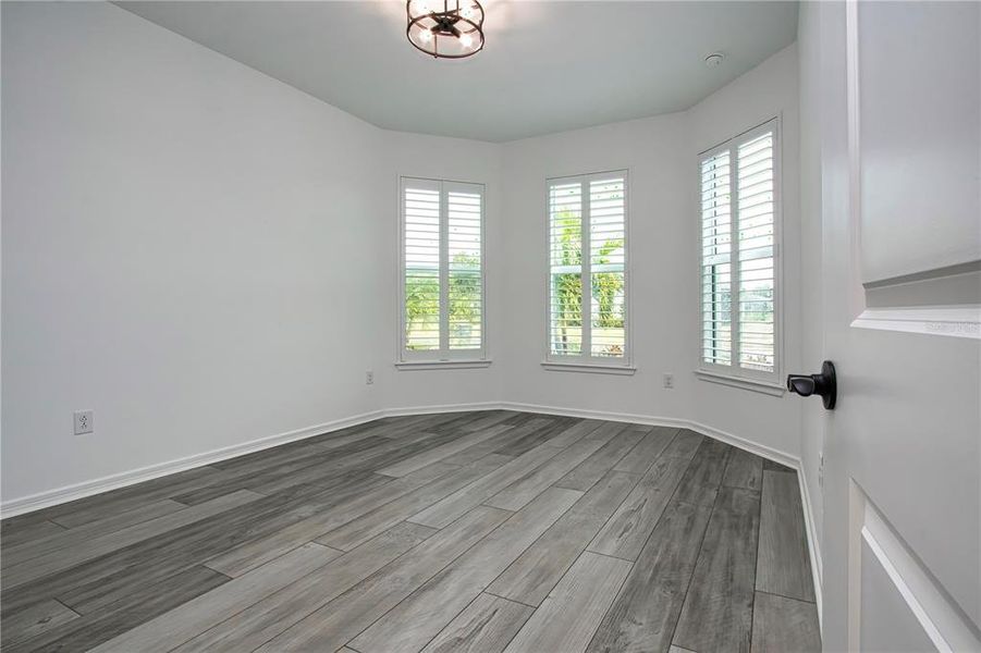 Spacious, unfurnished interior of a new home in , Parrish (Image 47).
