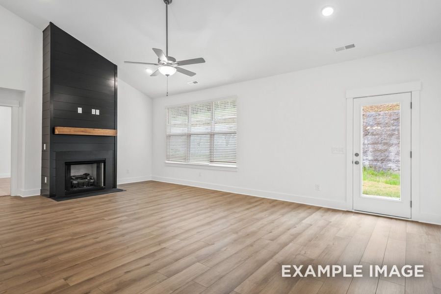 Spacious, unfurnished interior of a new home in Woods Crossing, Gallatin (Image 67).