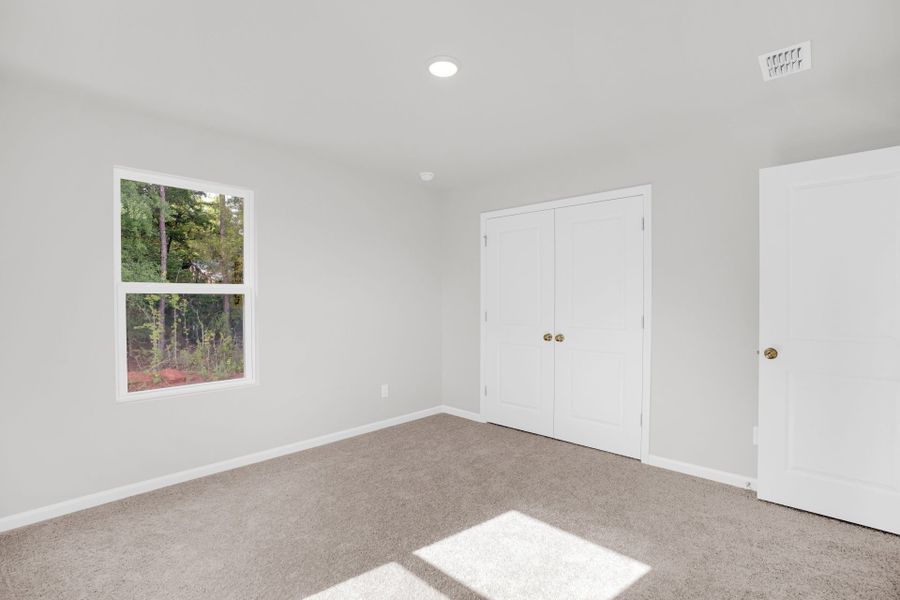 Spacious, unfurnished interior of a new home in Carriage Estates, Lexington (Image 41).