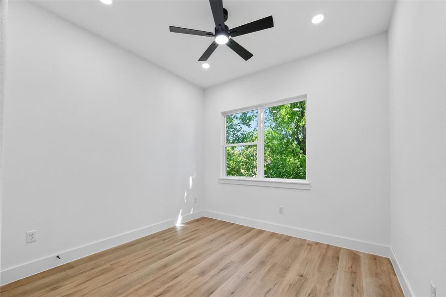 Spacious, unfurnished interior of a new home in , Houston (Image 17).