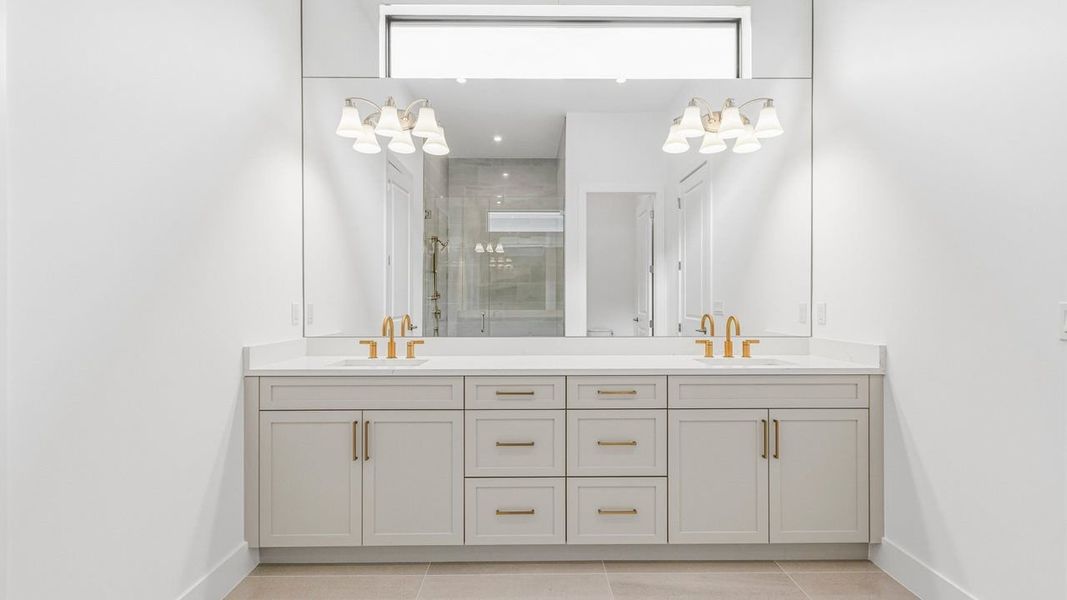 Owner's Bath Owner's Bath