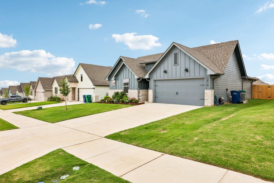 Front exterior of a new home in , Copperas Cove, TX, highlighting curb appeal (Image 29).