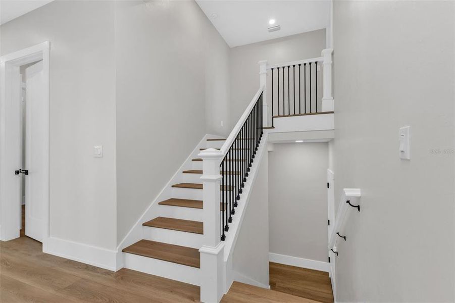 Spacious, unfurnished interior of a new home in , Punta Gorda (Image 20).