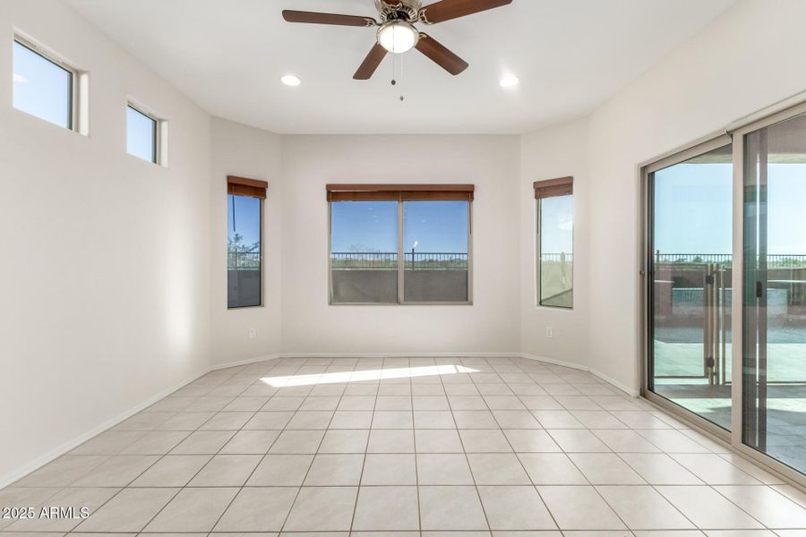 Eat in Kitchen Eat in Kitchen