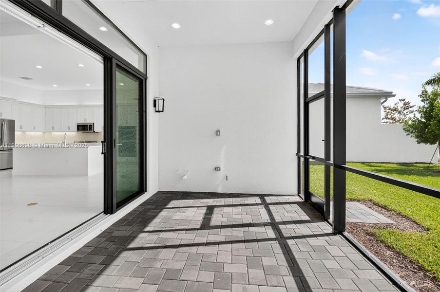 Exterior details and patio area of a home in , Boynton Beach (Image 4).