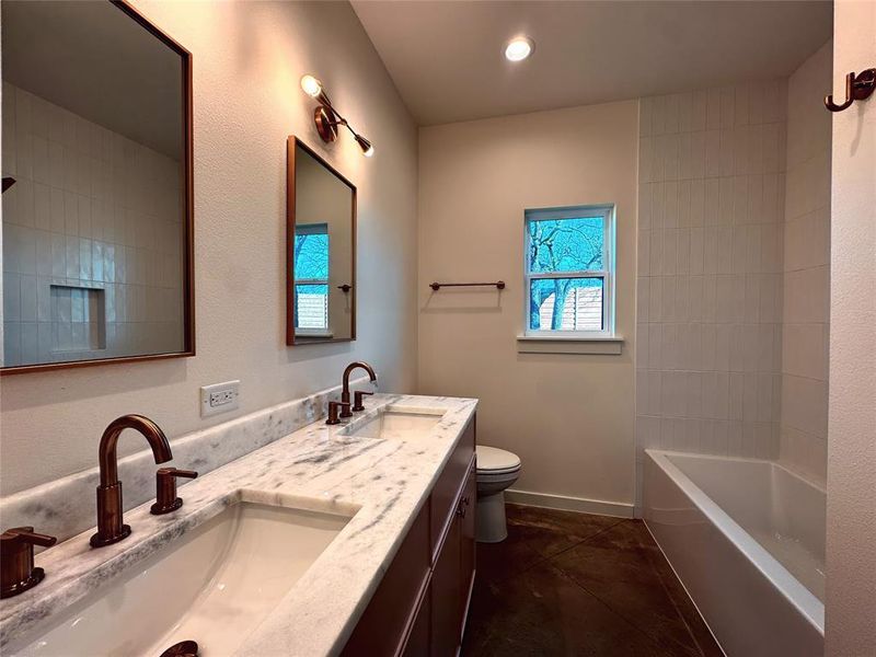 Furnished interior view inside a new home in , Paradise (Image 14).