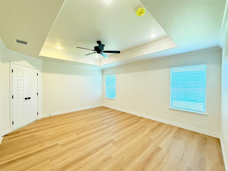 Spacious, unfurnished interior of a new home in , Belton (Image 15).