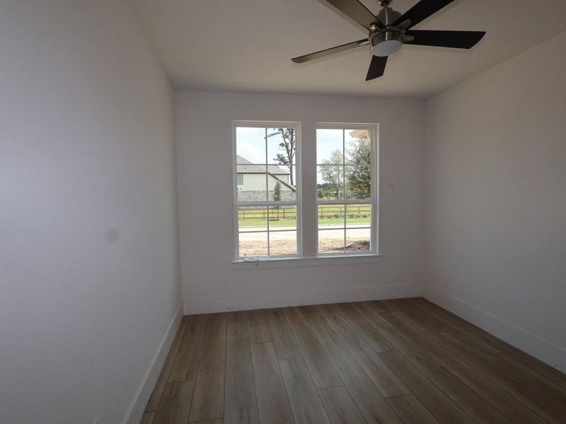 Spacious, unfurnished interior of a new home in Sorella, Tomball (Image 16).