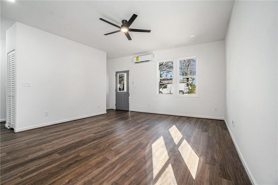 Spacious, unfurnished interior of a new home in , Atlanta (Image 22).