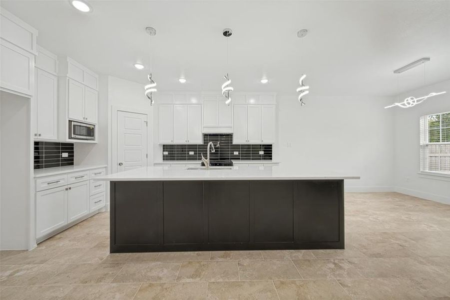 Furnished interior view inside a new home in , Fort Worth (Image 4).