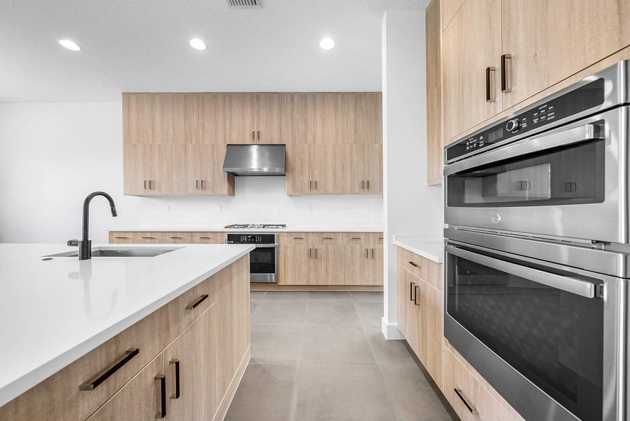 017-8260RoyalCountyDownRoad-BocaRaton-FL