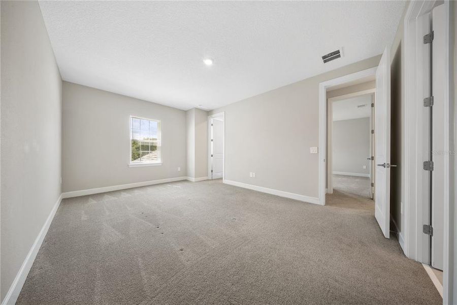 Spacious, unfurnished interior of a new home in Fire Creek, Gotha (Image 52). Spacious, unfurnished interior of a new home in Fire Creek, Gotha (Image 52).