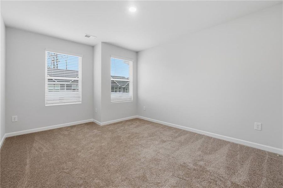 Spacious, unfurnished interior of a new home in Concord Oaks, Powder Springs (Image 18).