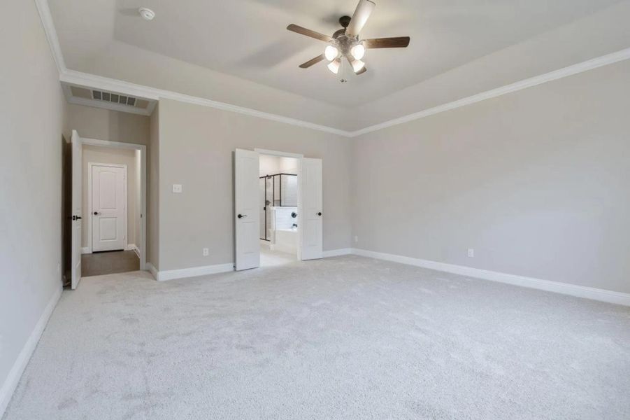 Image 63 representing the Concept 2373 by Landsea Homes in Coyote Crossing, Godley, TX. Image 63 representing the Concept 2373 by Landsea Homes in Coyote Crossing, Godley, TX.