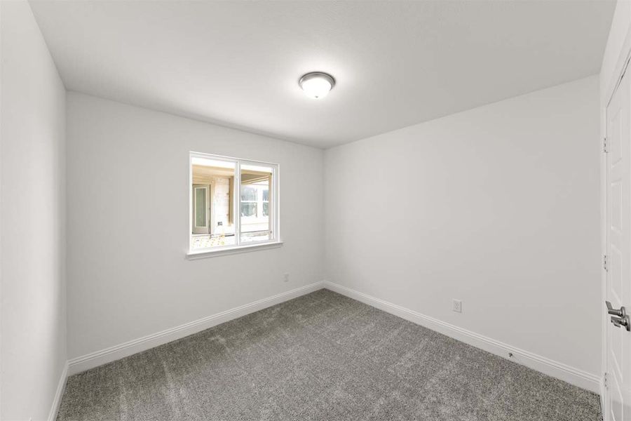 Spacious, unfurnished interior of a new home in Keeneland, Aubrey (Image 33).