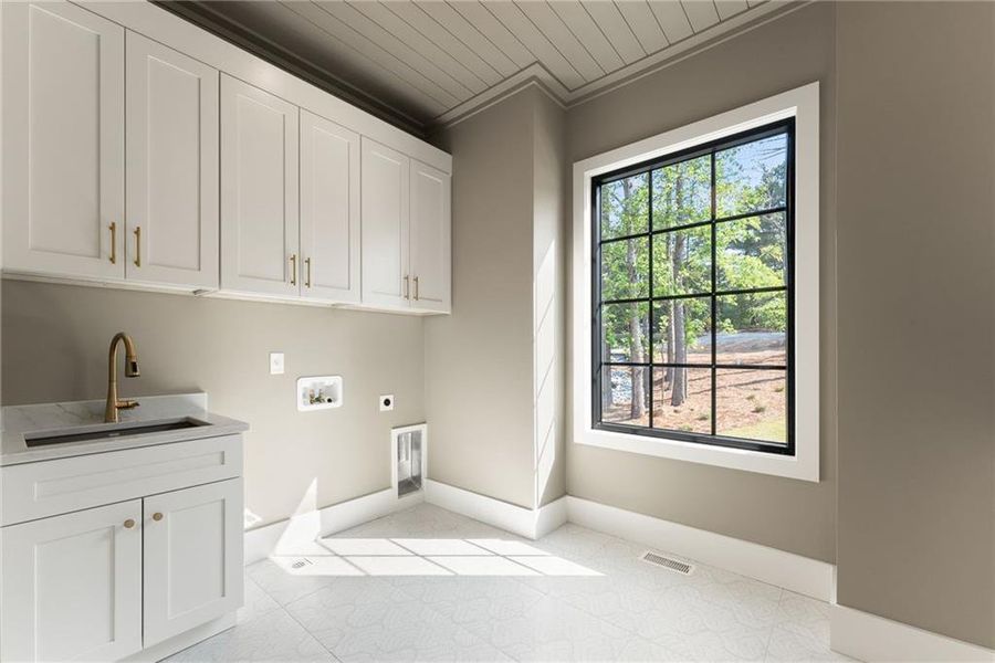 Spacious, unfurnished interior of a new home in , Flowery Branch (Image 36).