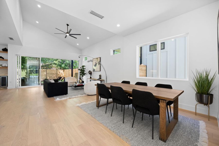 Furnished interior view inside a new home in , Austin (Image 26). Furnished interior view inside a new home in , Austin (Image 26).