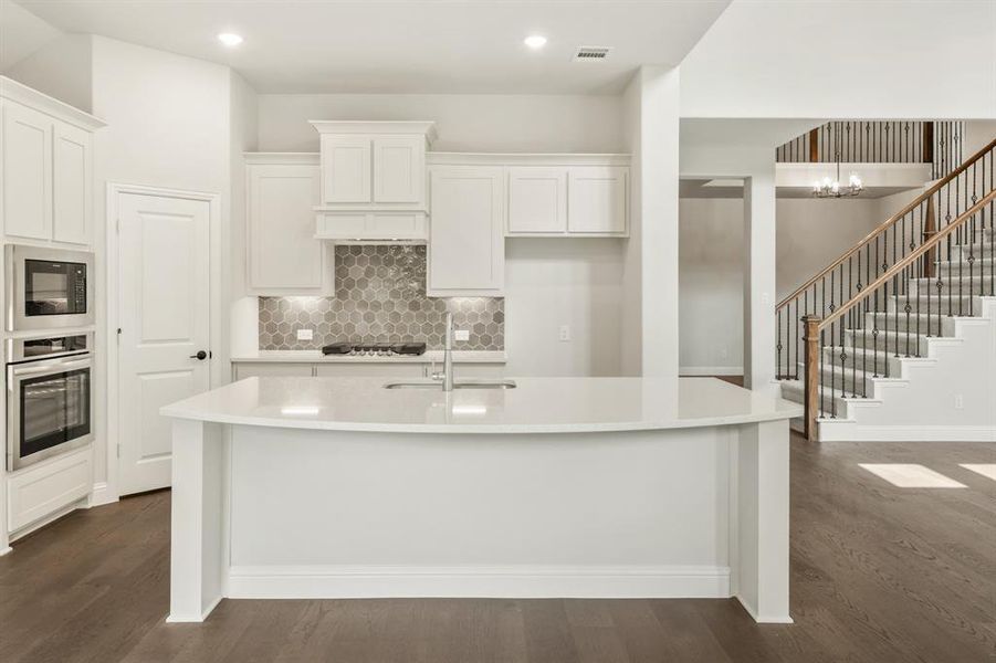 Furnished interior view inside a new home in Legacy Ranch Classic 60, Melissa (Image 10). Furnished interior view inside a new home in Legacy Ranch Classic 60, Melissa (Image 10).