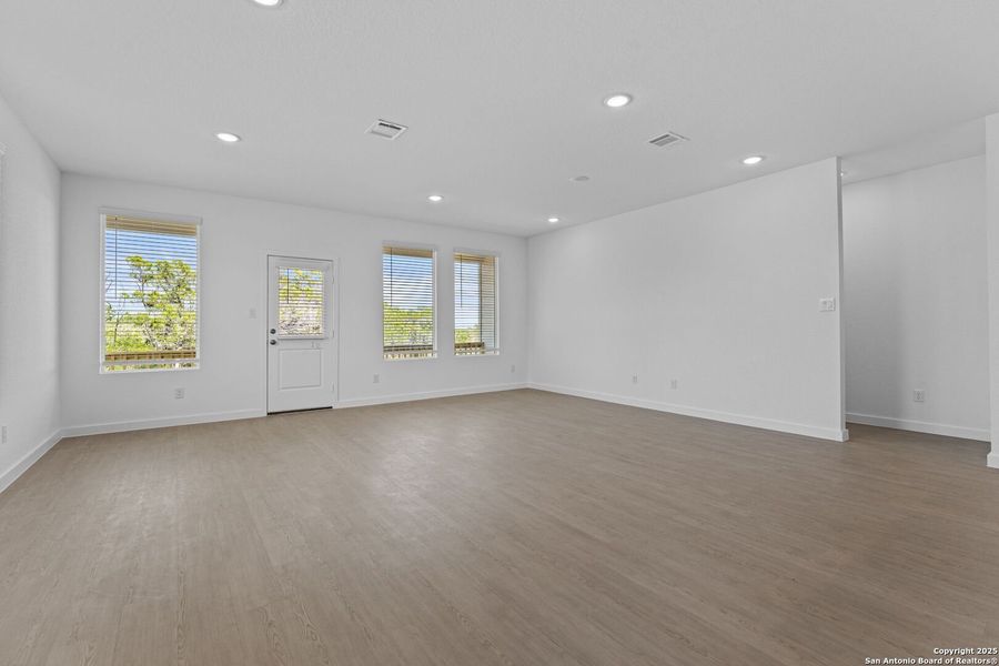 Spacious, unfurnished interior of a new home in Waterwheel: Coastline Collection, San Antonio (Image 25). Spacious, unfurnished interior of a new home in Waterwheel: Coastline Collection, San Antonio (Image 25).