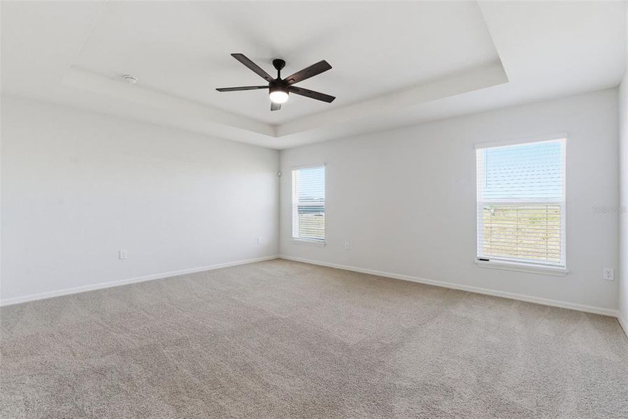Spacious, unfurnished interior of a new home in , Davenport (Image 33).