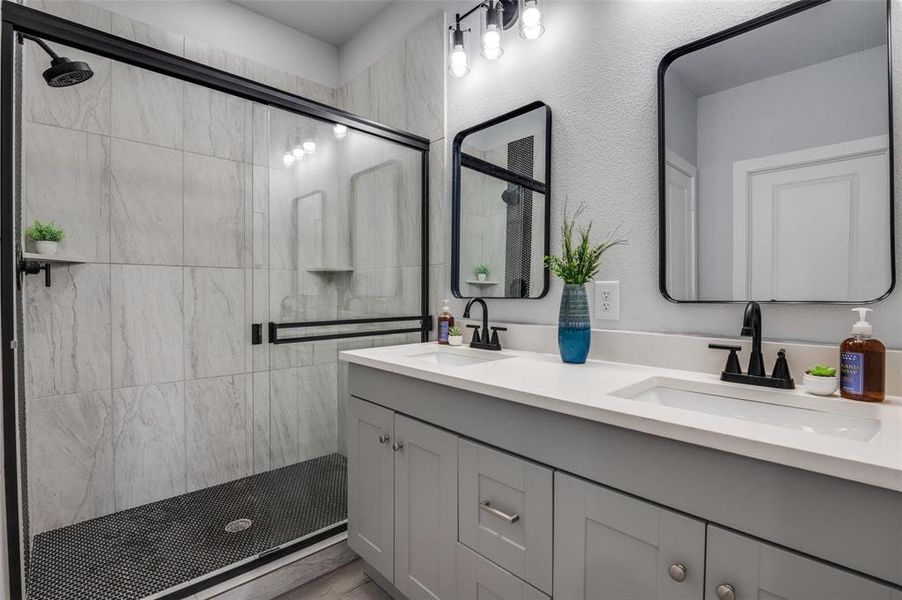 Furnished interior view inside a new home in , Kemp (Image 14).