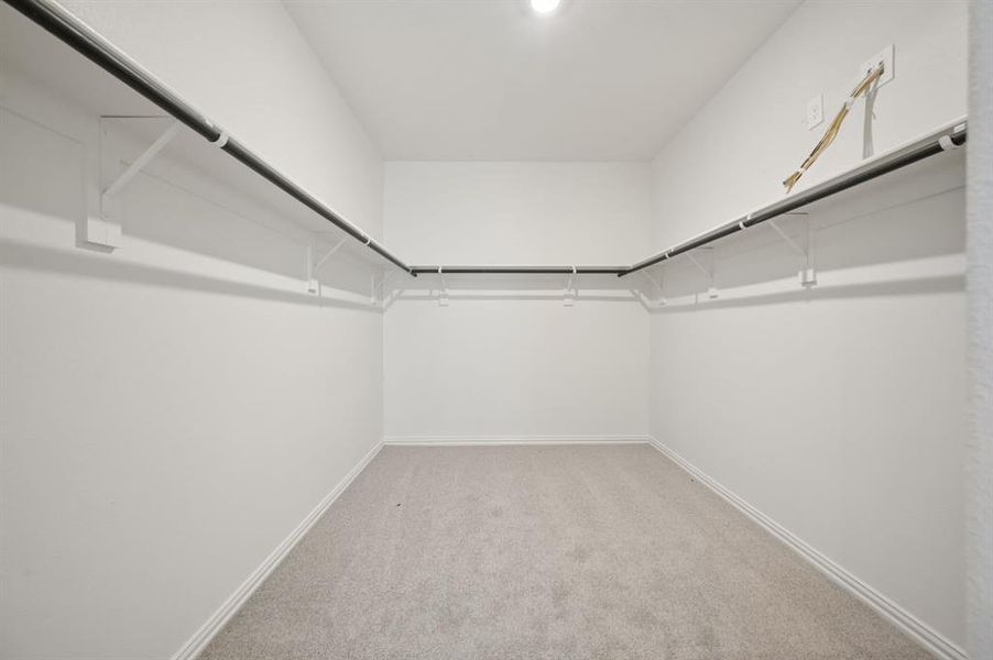 Spacious, unfurnished interior of a new home in Lakehaven - Premier Series, Farmersville (Image 24).