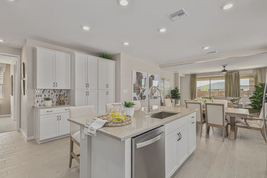 Representative furnished interior of a home built from the 1901 by Elliott Homes in Camilo at Santana, Yuma (Image 12).