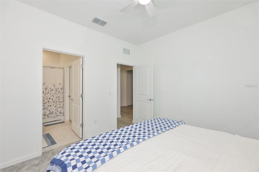 Image 52 of a home in .