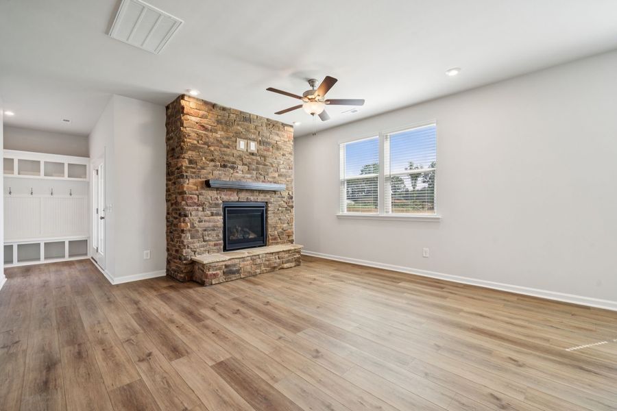 Spacious, unfurnished interior of a new home in Madison at Buice Lake, Acworth (Image 146).