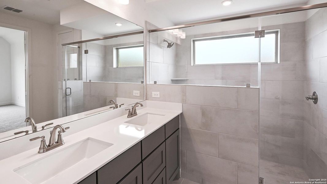 Furnished interior view inside a new home in Homestead 55', Cibolo (Image 11). Furnished interior view inside a new home in Homestead 55', Cibolo (Image 11).